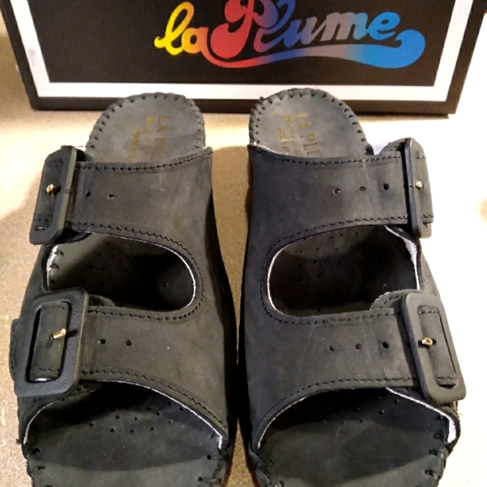 LA PLUME Birks NWT